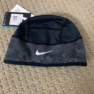 Nike reflective running hat